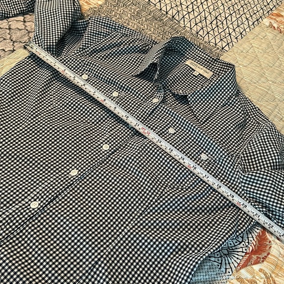 Womens Cotton navy Gingham Shirt. Jones New York. Tags say Lg. but fits like Med - Picture 12 of 12